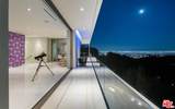7080 Mulholland Dr - Photo 8