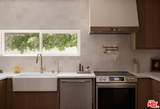 5271 Woodlake Ave - Photo 10