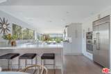 5858 Mcdonie Ave - Photo 19