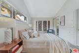 5858 Mcdonie Ave - Photo 42