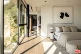 8777 Hollywood Blvd - Photo 12