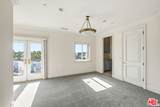 2997 Beverly Glen Cir - Photo 18