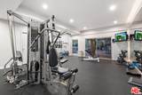 2700 Cahuenga Blvd - Photo 30