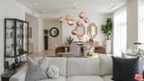425 Palm Dr - Photo 2