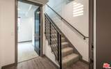 552 Hobart Blvd - Photo 2