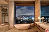 8899 Beverly Blvd - Photo 14