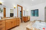 4099 Mandeville Canyon Rd - Photo 40