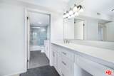 540 Kelton Ave - Photo 8