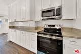 1424 Amherst Ave - Photo 9