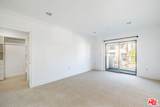 951 Granville Ave - Photo 11