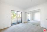 951 Granville Ave - Photo 17