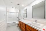 951 Granville Ave - Photo 19