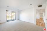 951 Granville Ave - Photo 9