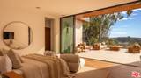 12752 Mulholland Dr - Photo 30
