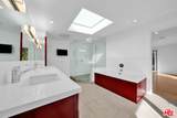 15263 Mulholland Dr - Photo 32