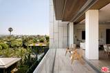 8899 Beverly Blvd - Photo 12