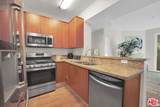 620 Gramercy Pl - Photo 3