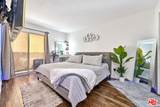 7045 Woodley Ave - Photo 13