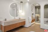 7135 Hollywood Blvd - Photo 23
