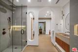 7135 Hollywood Blvd - Photo 26