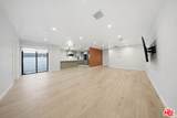 20237 Hartland St - Photo 3