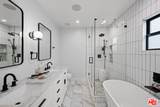 2027 Pelham Ave - Photo 11