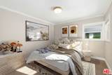 6821 Babcock Ave - Photo 11