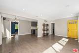 6821 Babcock Ave - Photo 23