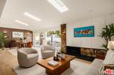 22649 Mulholland Dr - Photo 15