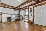 945 54th St - Photo 3