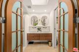 7030 De Longpre Ave - Photo 44