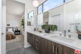 1433 Waterloo St - Photo 12
