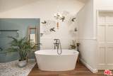 2390 Glenside Ln - Photo 33