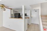 1118 Valencia St - Photo 10