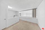 1118 Valencia St - Photo 19