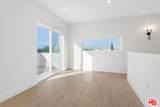 11216 Victory Blvd - Photo 16