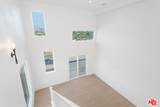 11216 Victory Blvd - Photo 19