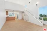 11216 Victory Blvd - Photo 3