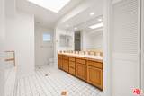 1217 Yale St - Photo 37
