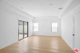 5826 Craner Ave - Photo 10