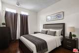20920 Community St - Photo 18