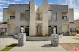20920 Community St - Photo 2