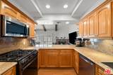 18435 Keswick St - Photo 7