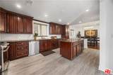 918 Wooster St - Photo 14