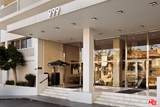 999 Doheny Dr - Photo 17