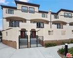 904 Warwick Ave - Photo 1