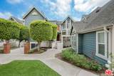810 Baker St - Photo 1