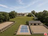 570 Schueren - Photo 1