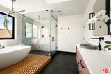 703 25th St - Photo 20