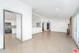 20746 Clarendon St - Photo 17